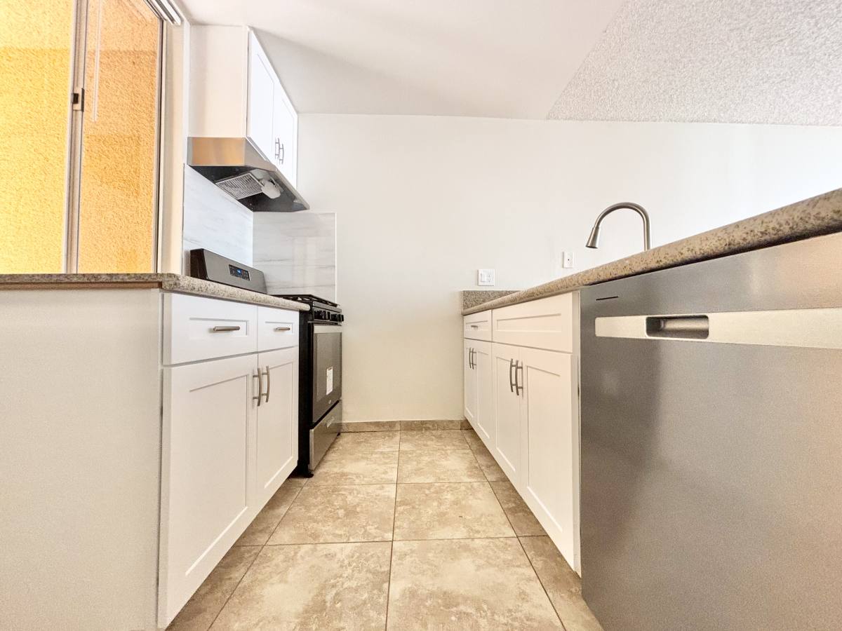 1217 N Cherokee Ave 208, Los Angeles, CA 90038 Apartment For Rent