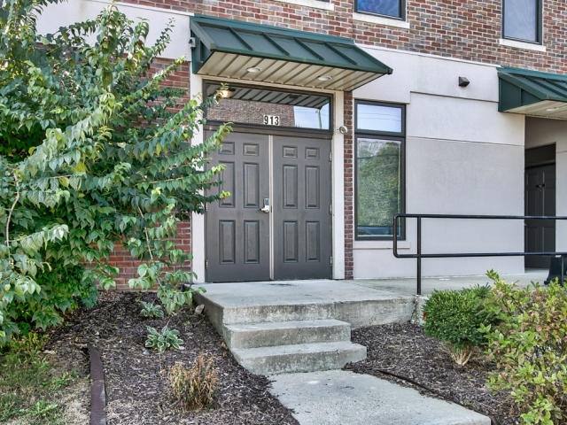 Apartment for rent at 913 N College Ave #A11, Bloomington, IN 47404