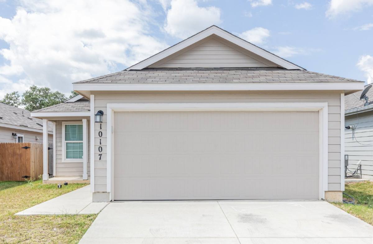 10107 Braun Cloud, San Antonio, TX 78254 House For Rent