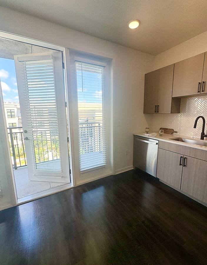 Apartment for rent at 1722 Nick Nuccio Parkway, Tampa, FL 33605