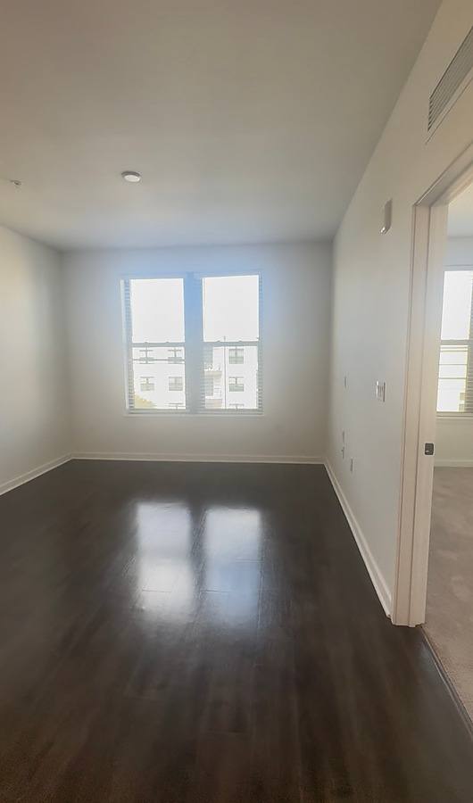Apartment for rent at 1722 Nick Nuccio Parkway, Tampa, FL 33605