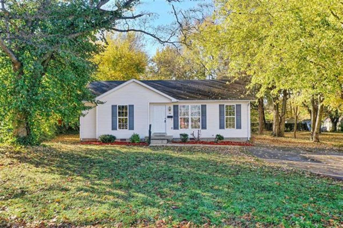 House for rent at 623 Jackson St, Franklin, KY 42134
