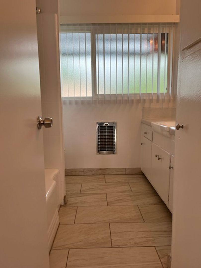 Apartment for rent at 4525 Santa Rosalia Dr, Los Angeles, CA 90008
