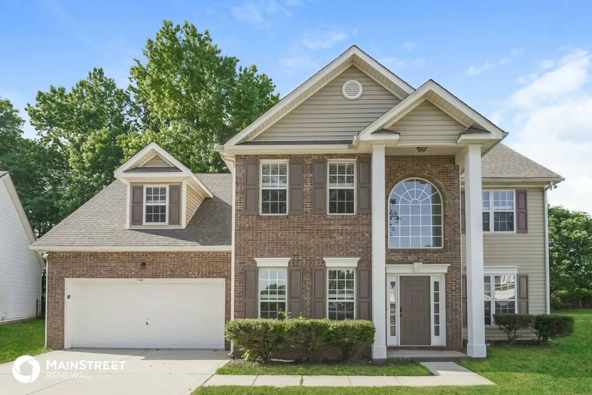 11402 Woodfire Rd, Charlotte, NC 28269 House For Rent RentalSource
