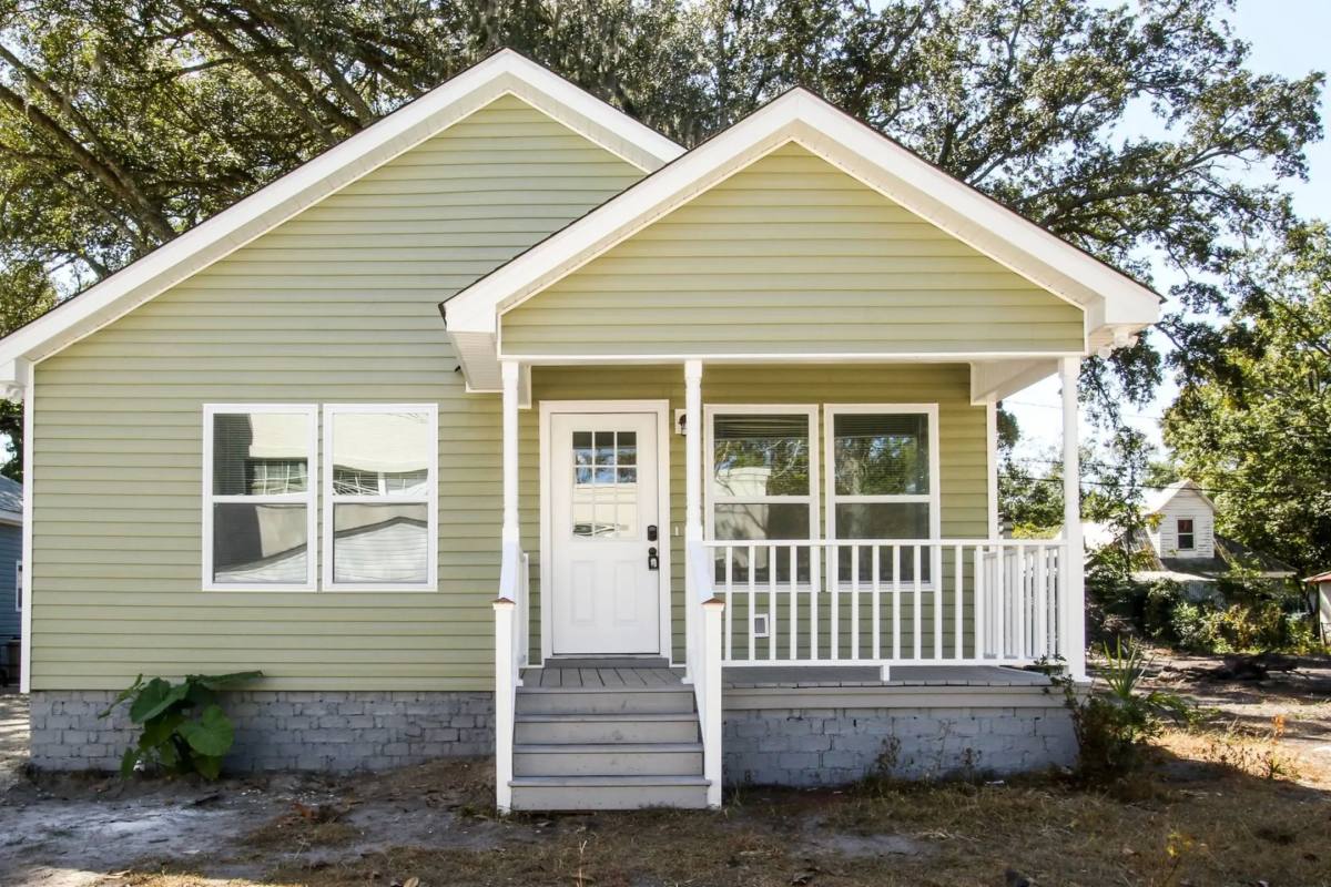1113 E 69th St, Savannah, GA 31404 House For Rent 2,200
