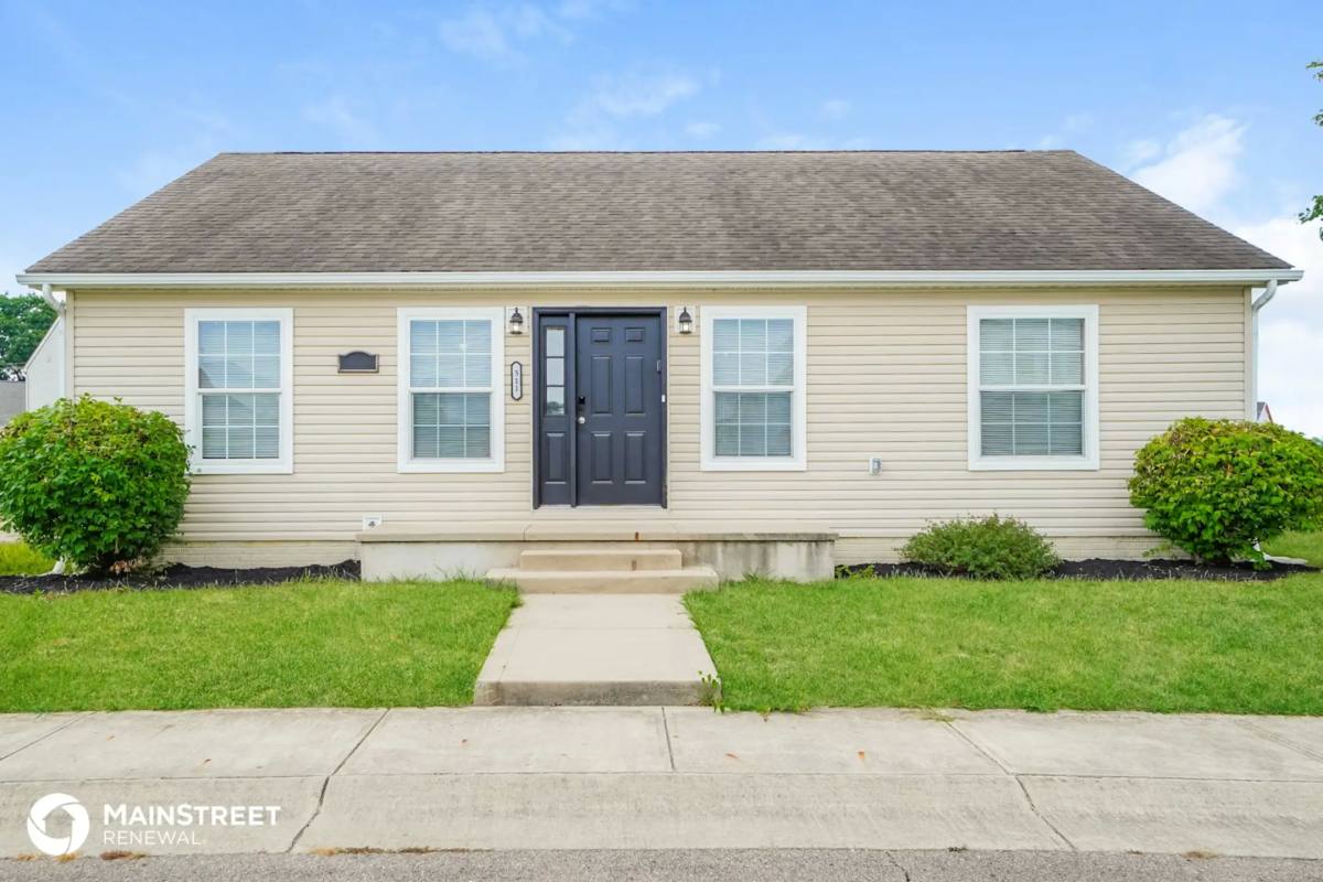 House for rent at 311 Genoa Rd, Commercial Point, OH 43116