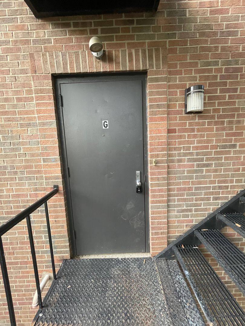 Apartment for rent at 1892 Indianola Ave, Columbus, OH 43201