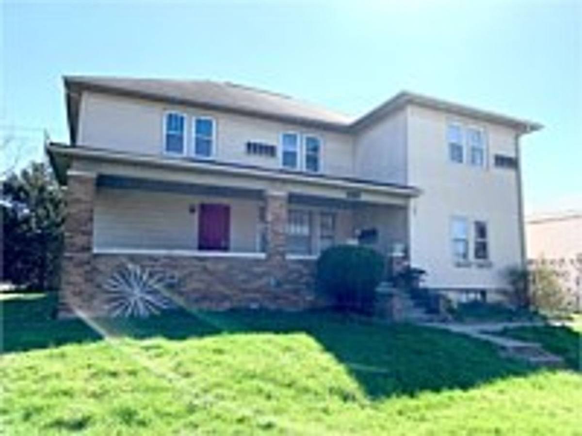 House for rent at 725 S Walnut St, Bloomington, IN 47401