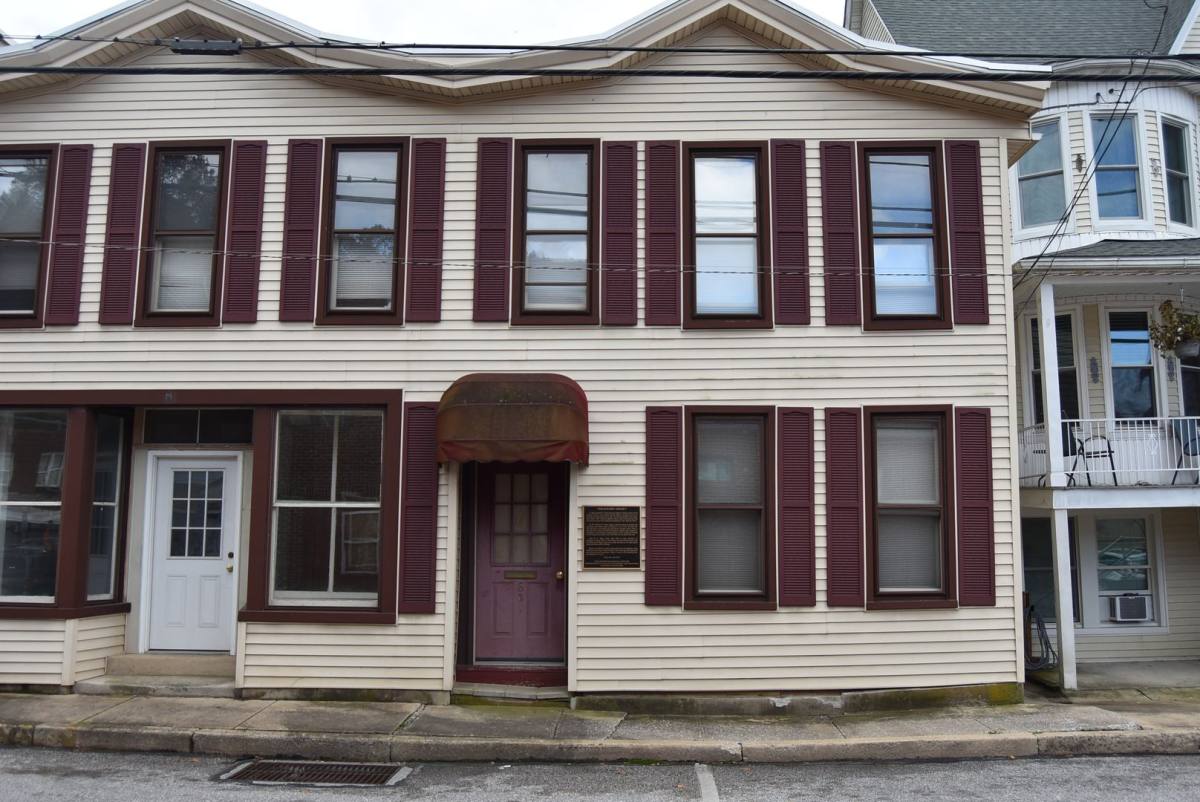 Apartment for rent at 6B Hanover St, Glen Rock, PA 17327