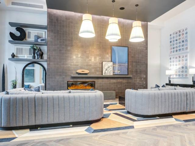 Apartment for rent at 501 N Christopher Columbus Blvd #E13, Philadelphia, PA 19123