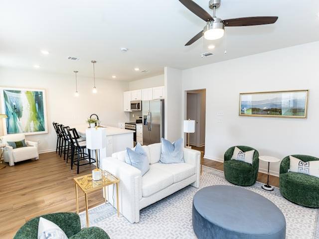Apartment for rent at 2009 S Veterans Blvd #E33, Gonzales, LA 70737
