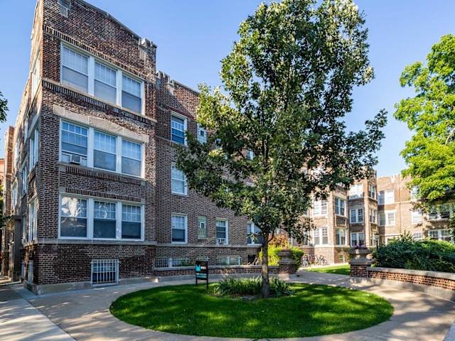 Apartment for rent at 1352 E 53rd St #A33, Chicago, IL 60615