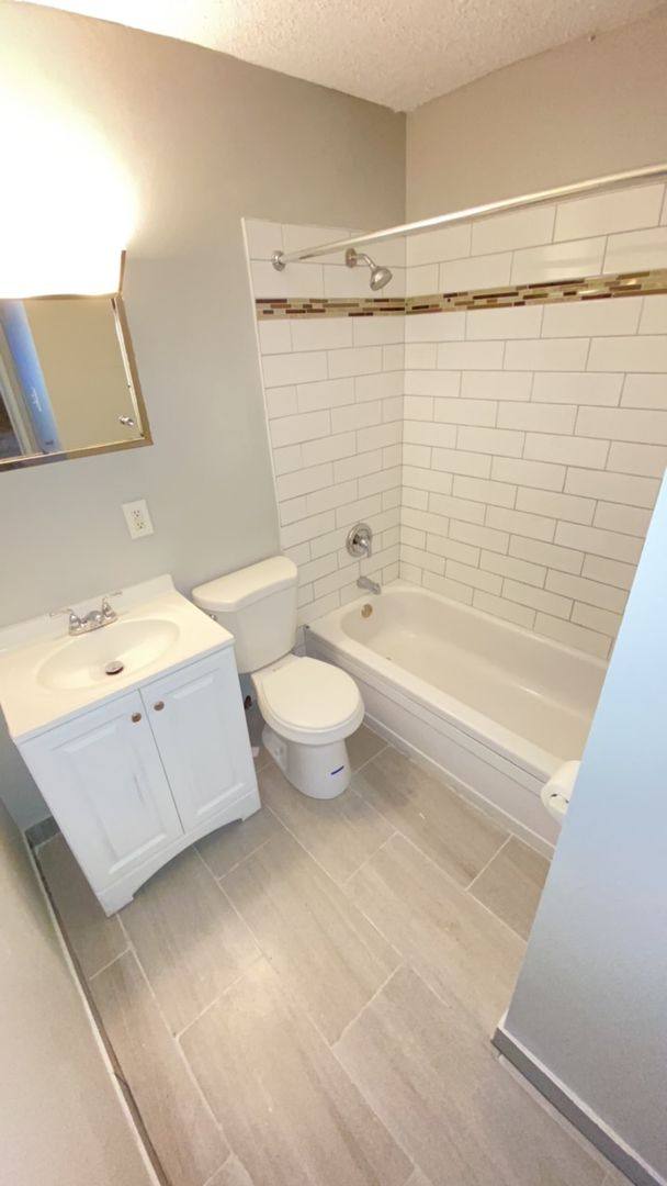 Apartment for rent at 2732 2nd Ave S, Minneapolis, MN 55408