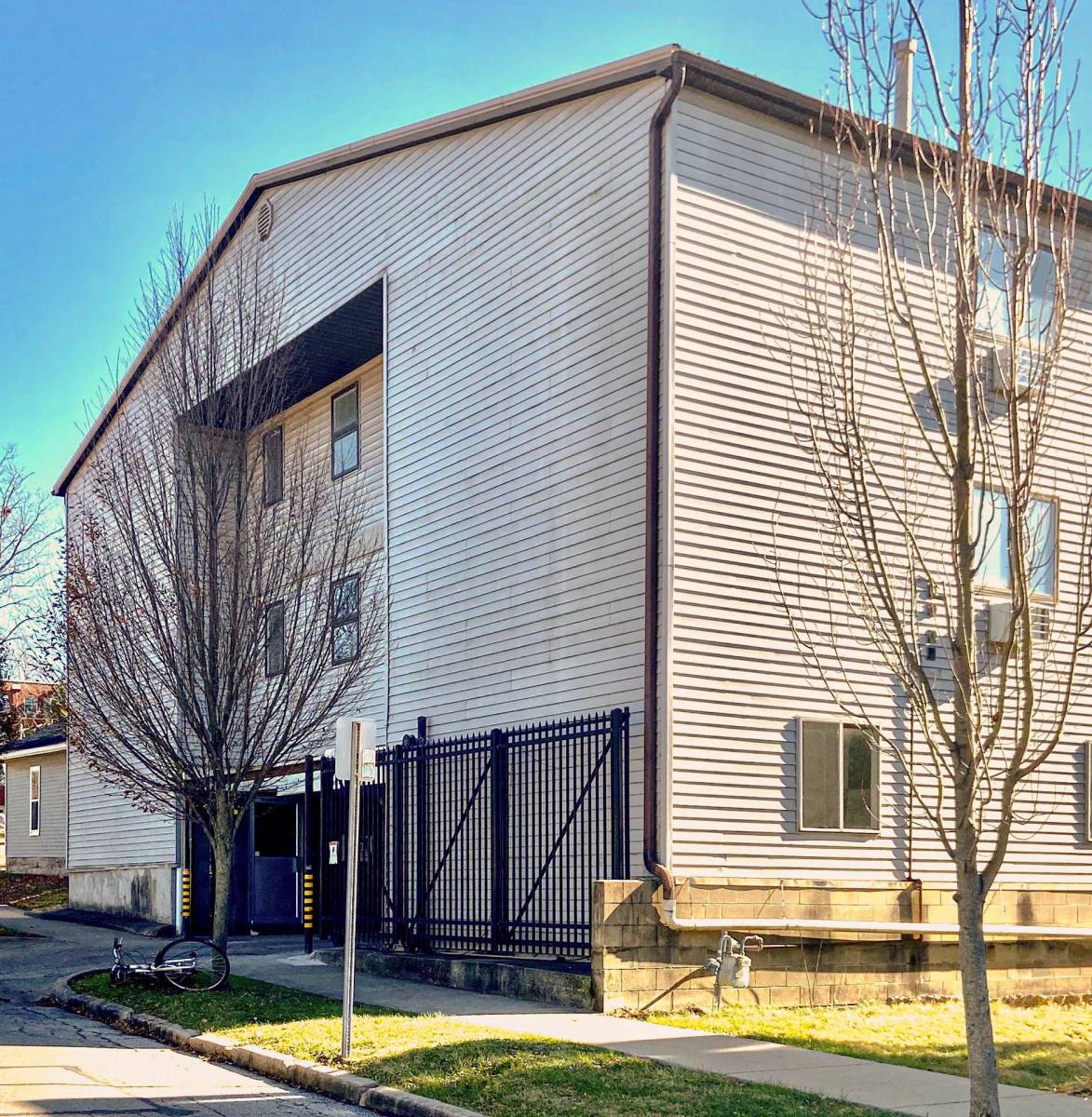 Apartment for rent at 510 E Cottage Grove Ave, Bloomington, IN 47408