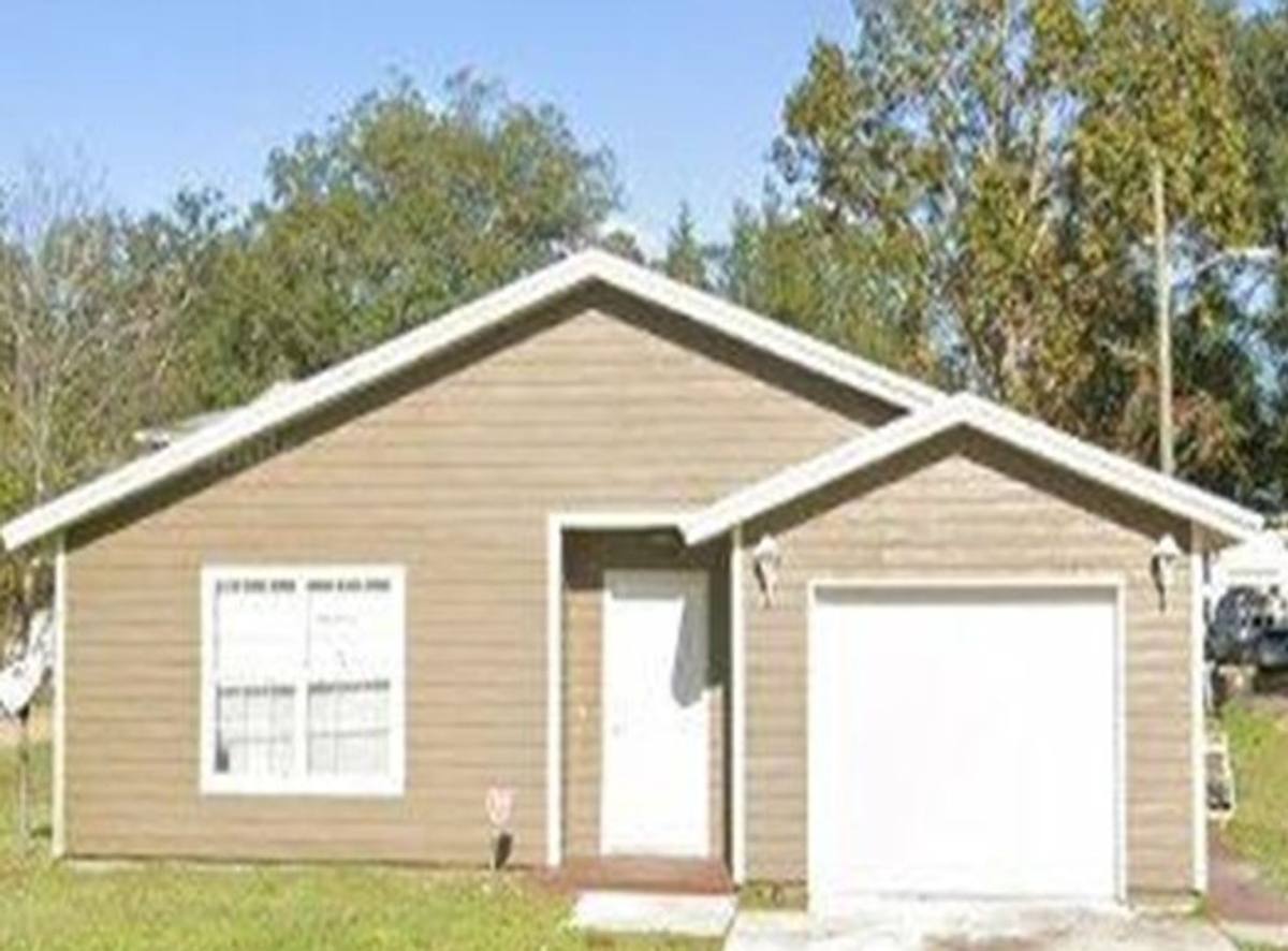 House for rent at 5105 Chenango Blvd, Jacksonville, FL 32254