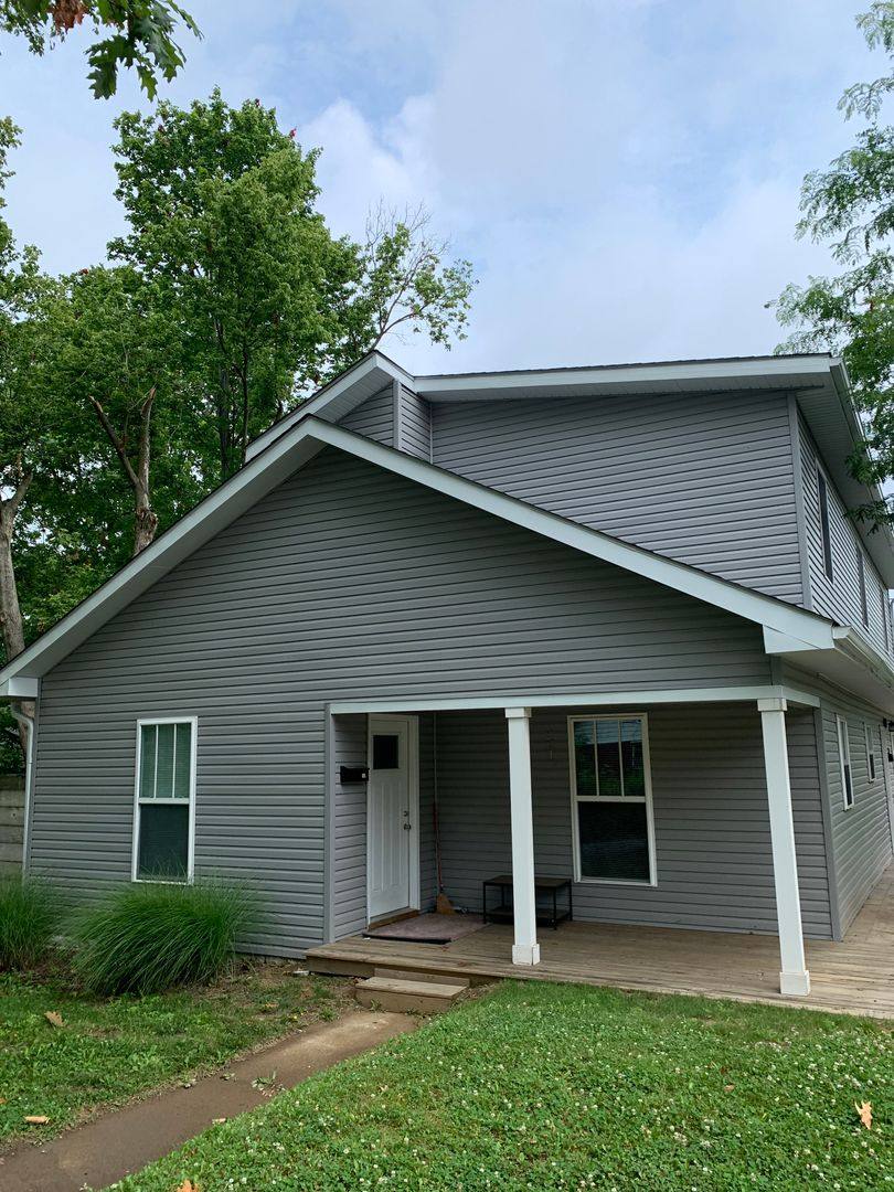 Apartment for rent at 221 E 16th St, Bloomington, IN 47408