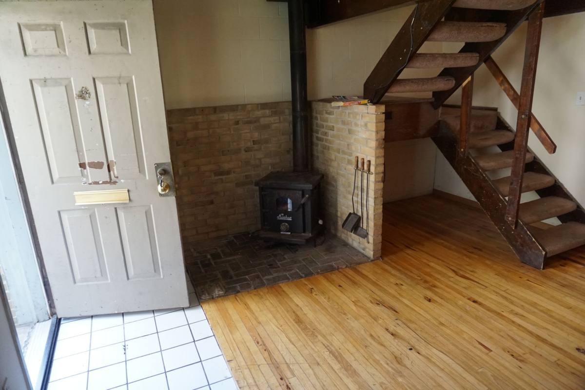 Townhouse for rent at 64 W Northwood Ave, Columbus, OH 43201