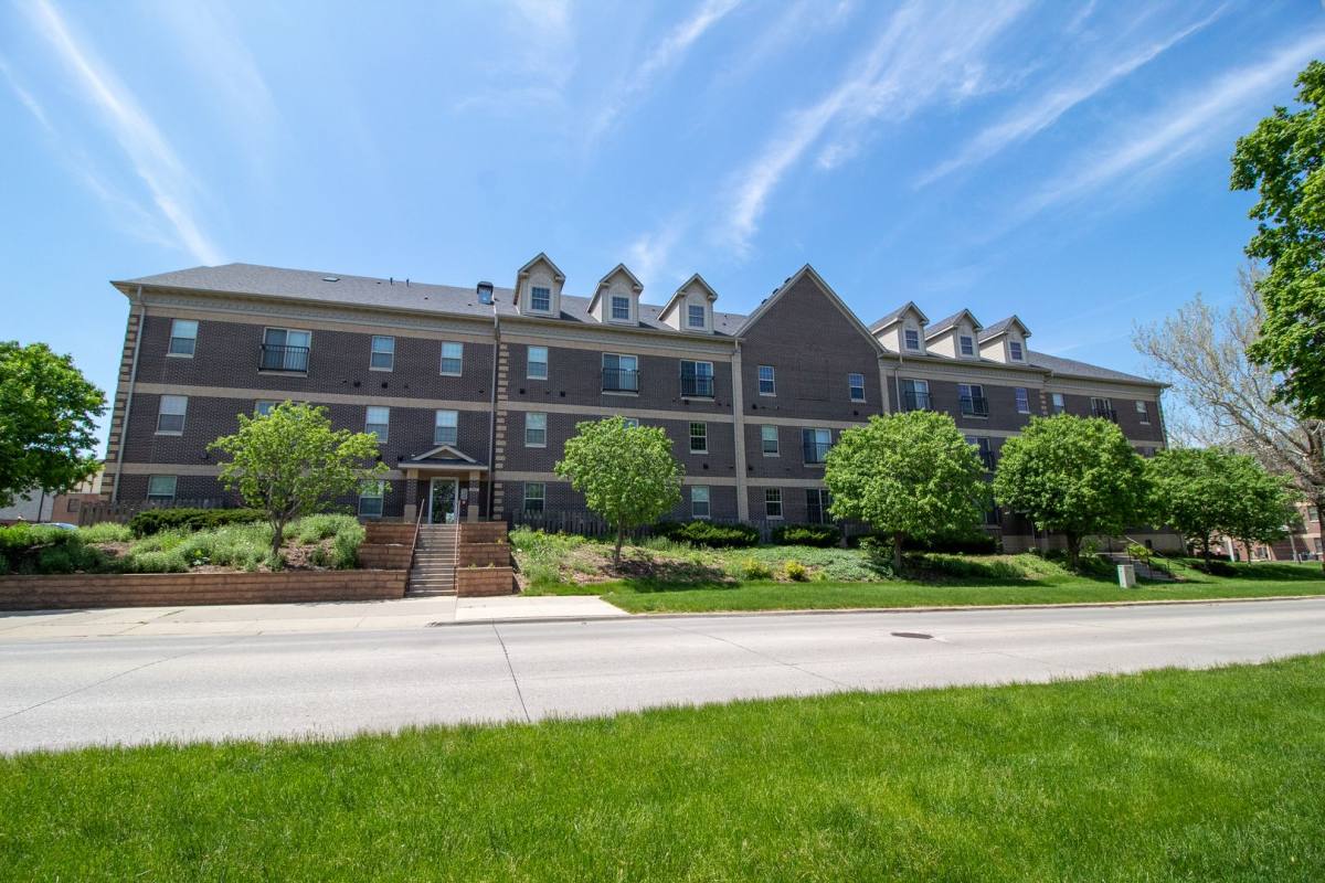 Apartment for rent at 205 Beach Ave, Ames, IA 50014