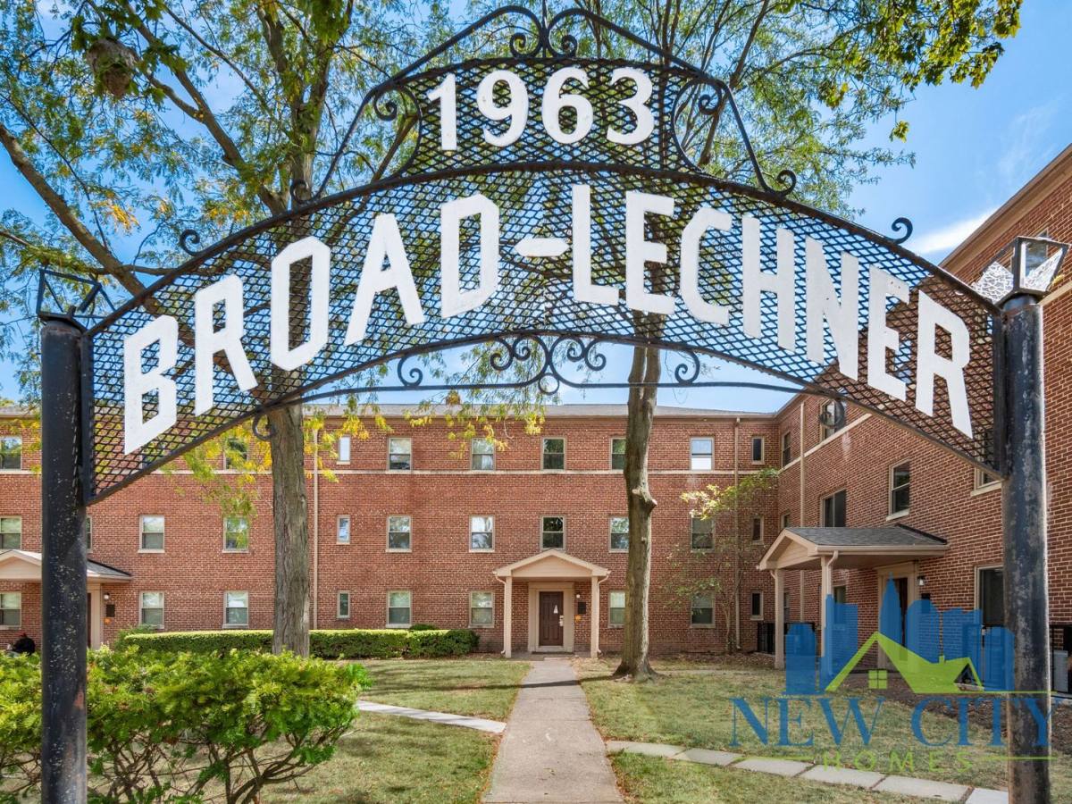 Apartment for rent at 1963 W Broad St, Columbus, OH 43223