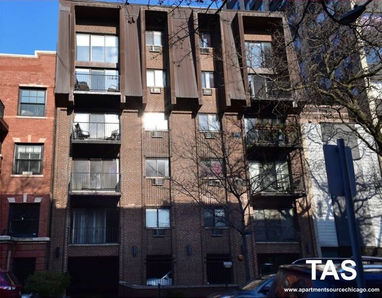 Apartment for rent at 512 W Wrightwood Ave #3C, Chicago, IL 60614