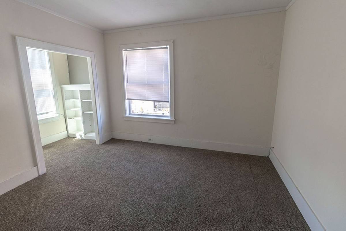 Apartment for rent at 1110 E Broadway - C, Columbia, MO 65201