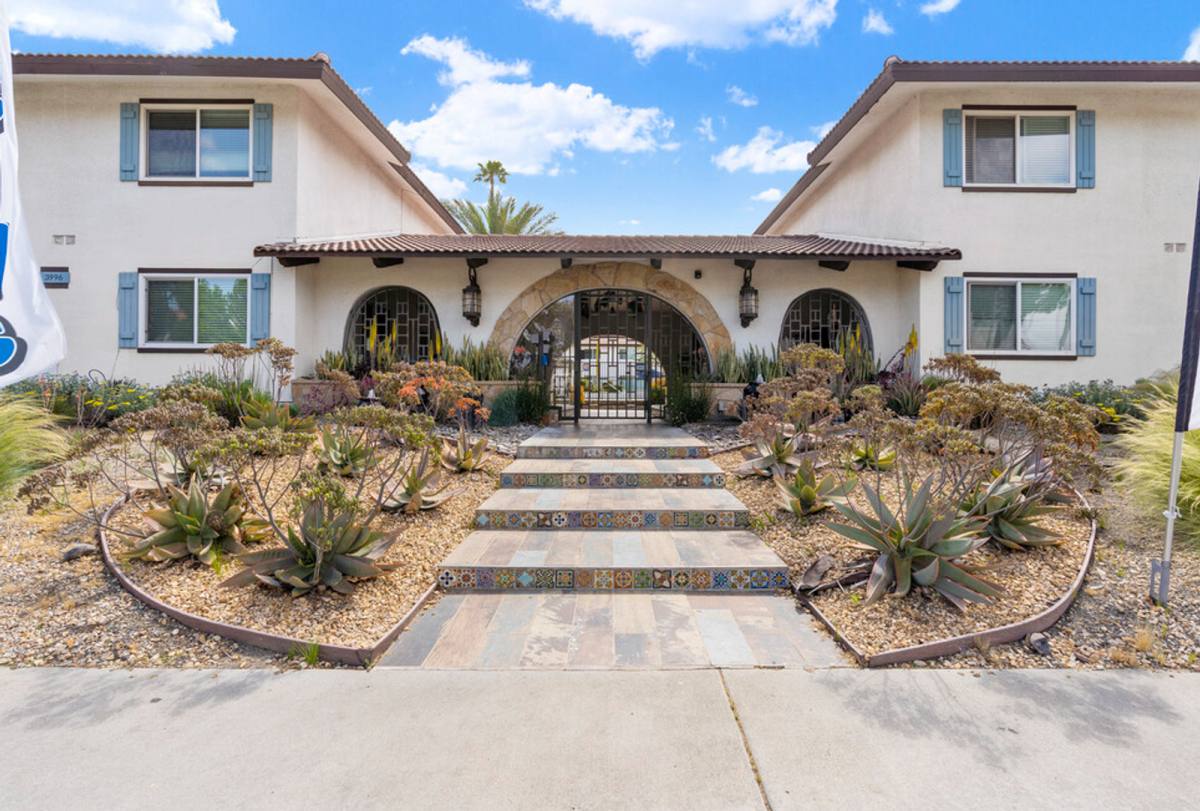 Apartment for rent at 3996 Iowa Ave, Riverside, CA 92507