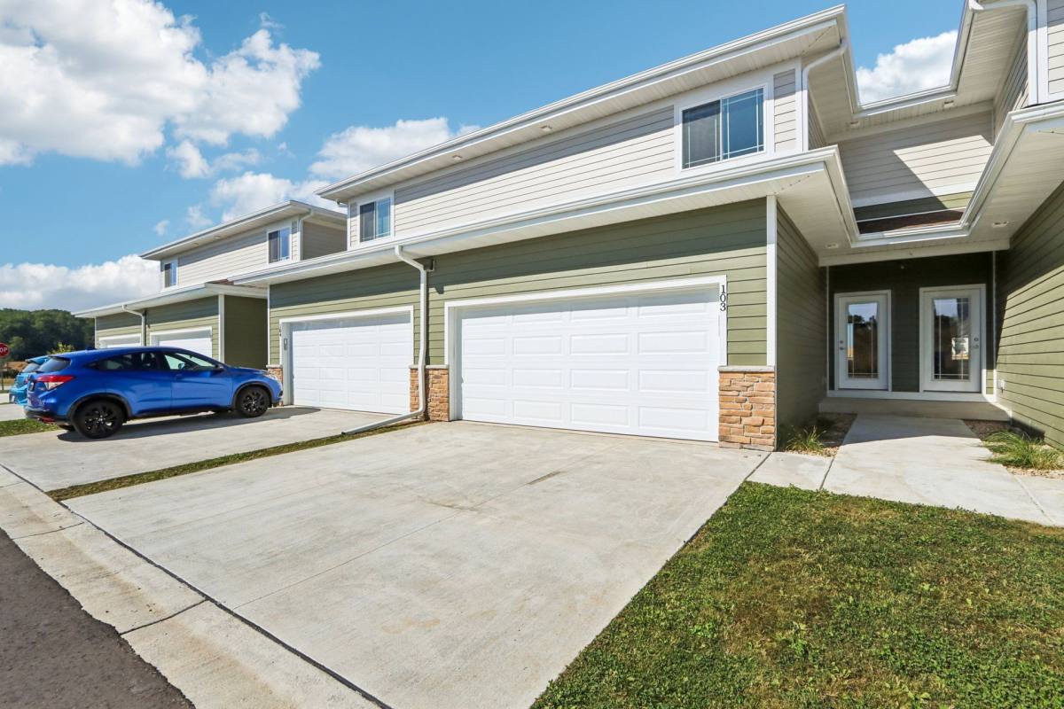 Townhouse for rent at 2635-2679 Botanical Dr, Madison, WI 53711
