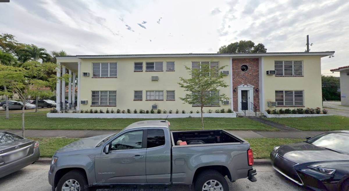 1000 E Ponce De Leon Blvd, Miami, FL 33134 Apartment For Rent