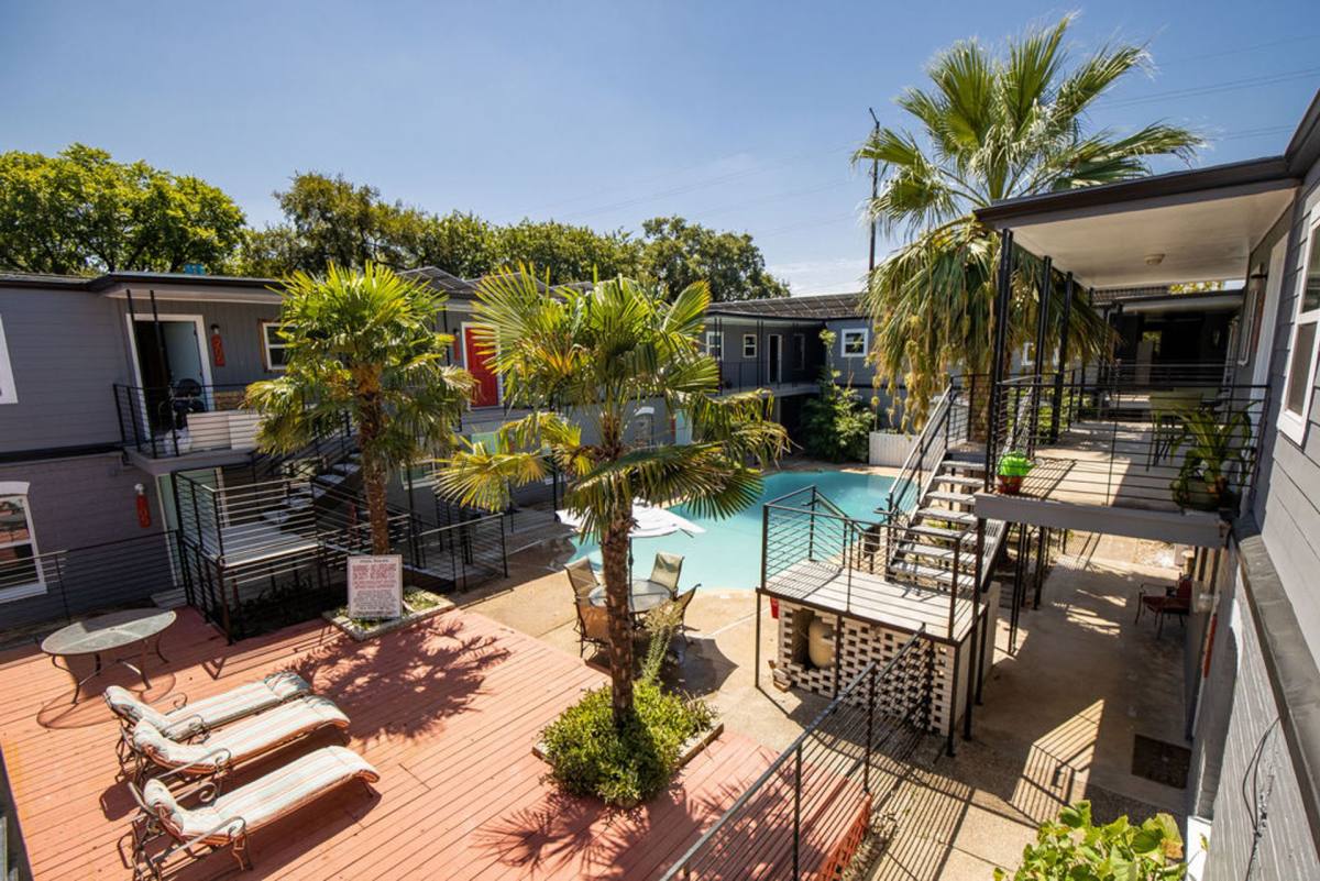 Apartment for rent at 206 W 38th St, Austin, TX 78705