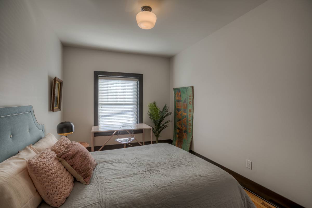 Apartment for rent at 3804 Farnam St, Omaha, NE 68131