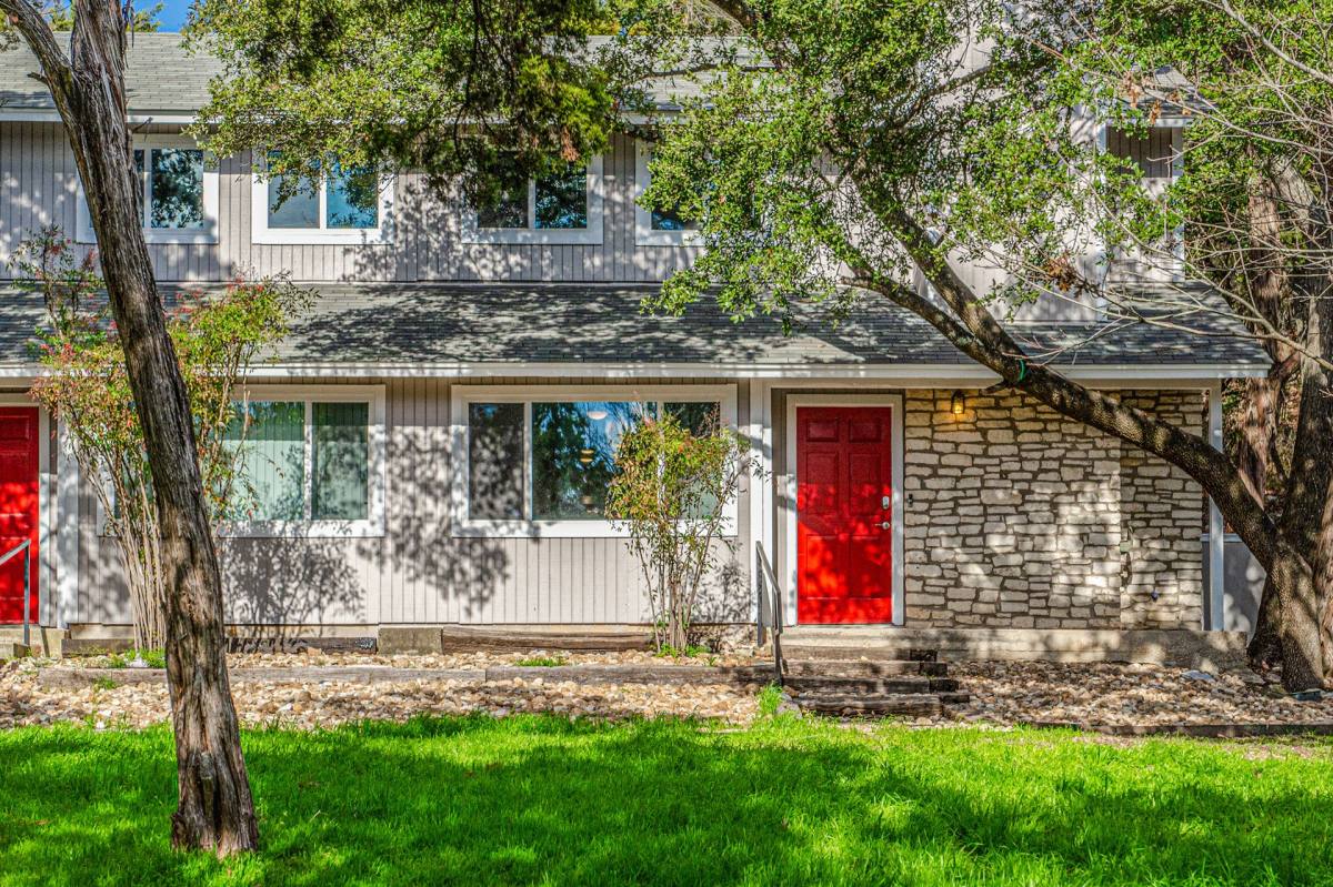 Apartment for rent at 1430 Redbud Trail, Austin, TX 78746