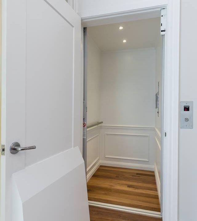 103 W Chestnut St, Chicago, IL 60610 Apartment For Rent