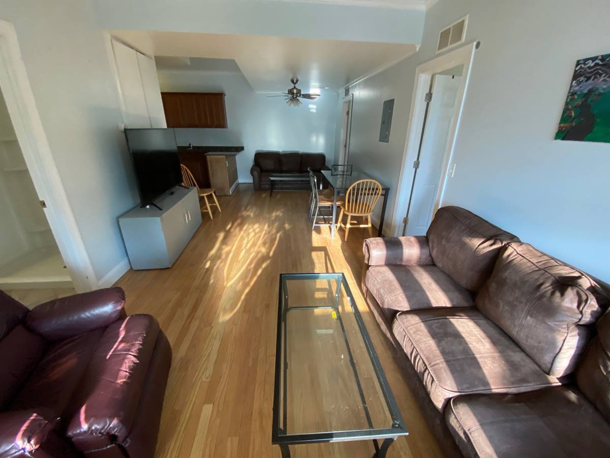 910 S Main St #1, Ann Arbor, MI 48104