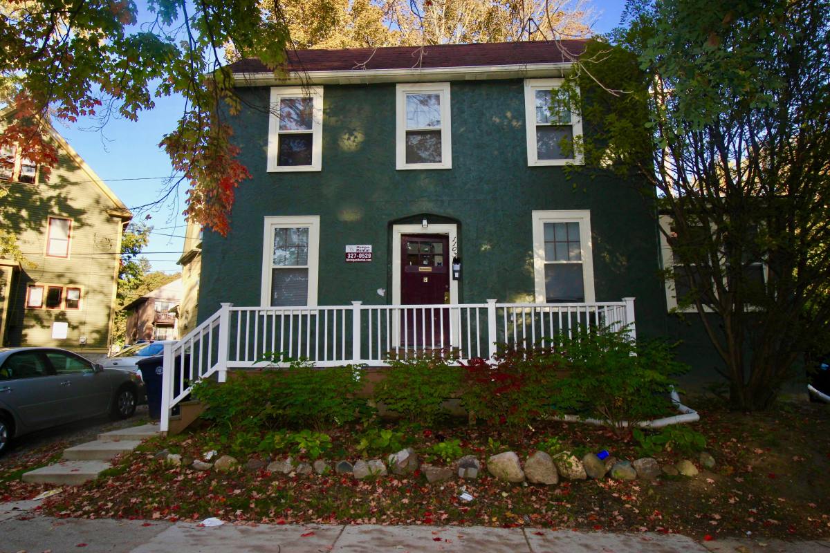 Apartment for rent at 1103 White St, Ann Arbor, MI 48104