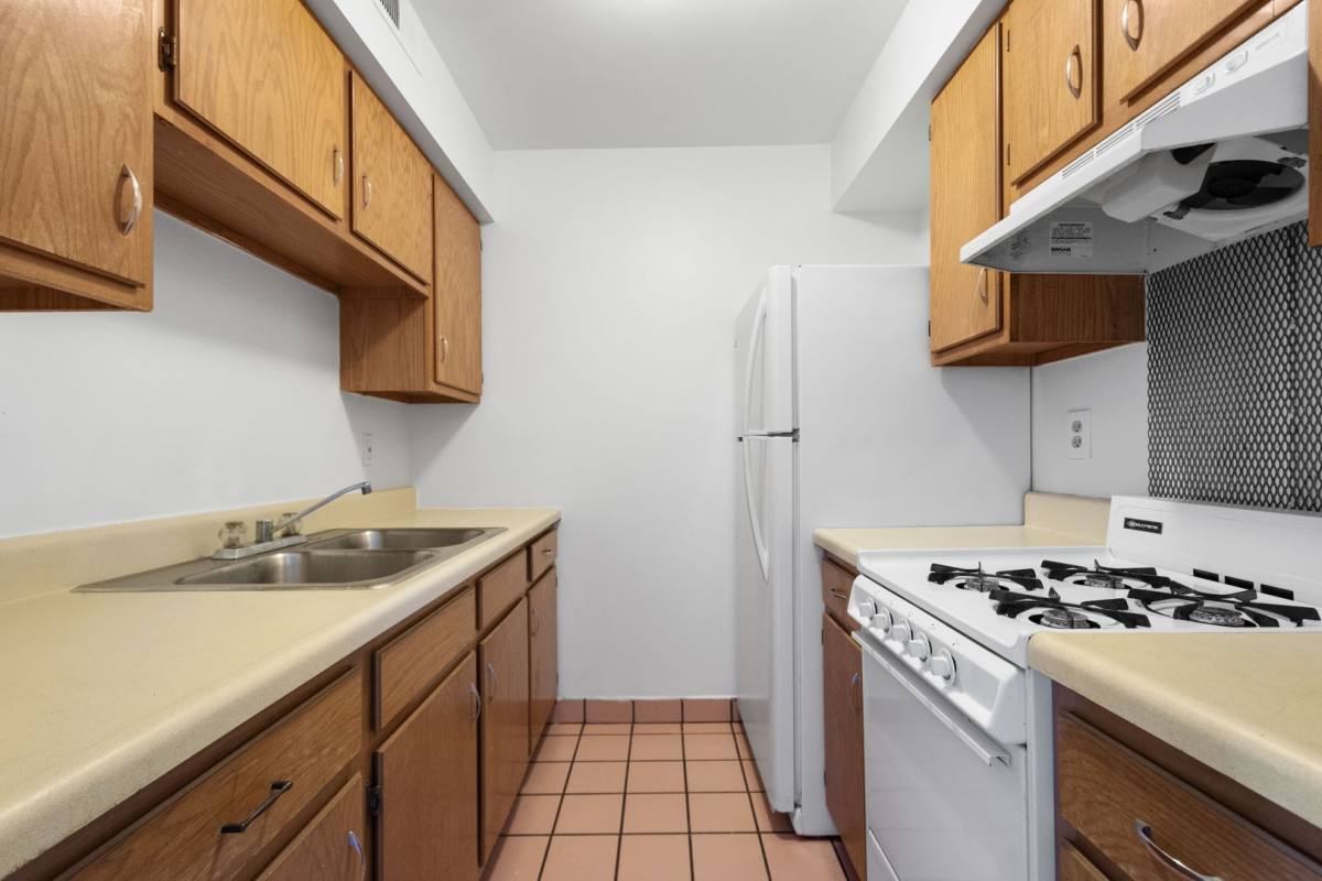 Apartment for rent at 136 Shingiss St, McKees Rocks, PA 15136