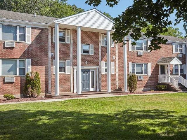 Apartment for rent at 53 Salmon Brook Dr #E22, Glastonbury, CT 06033