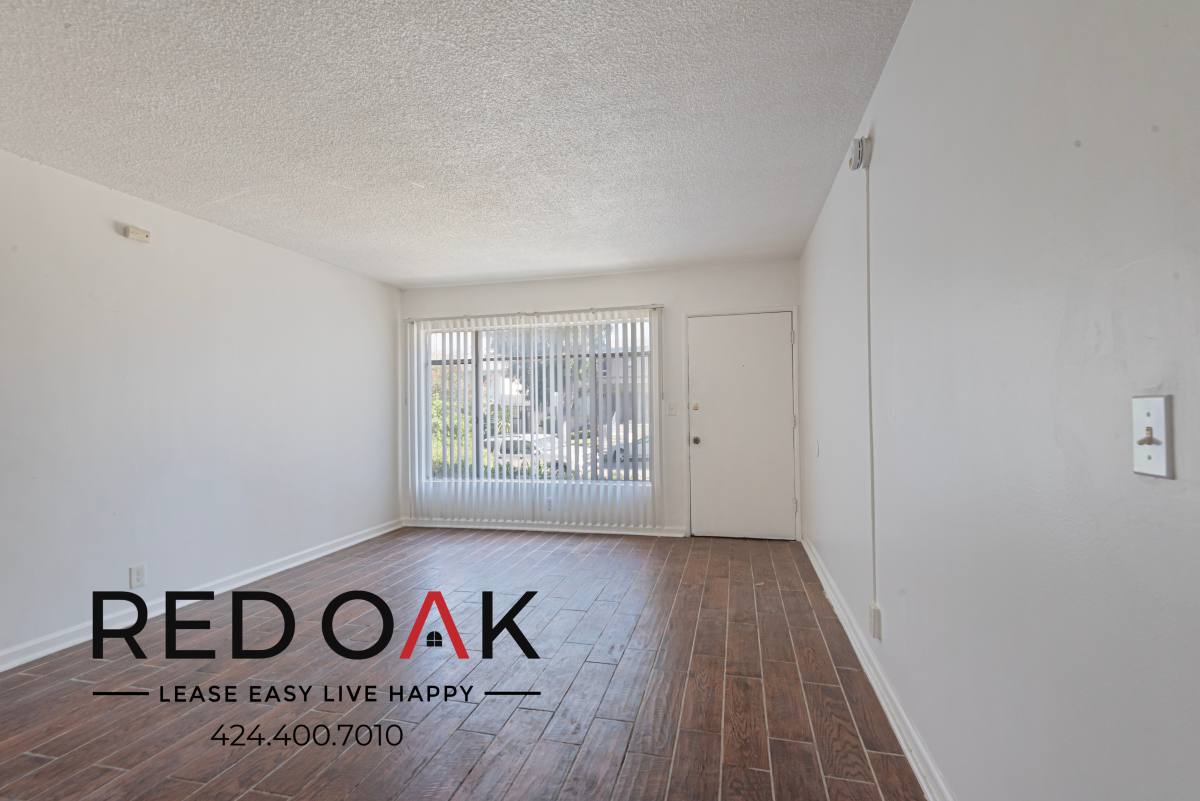 Condo for rent at 3867-3881 Potomac Ave #18, Los Angeles, CA 90008