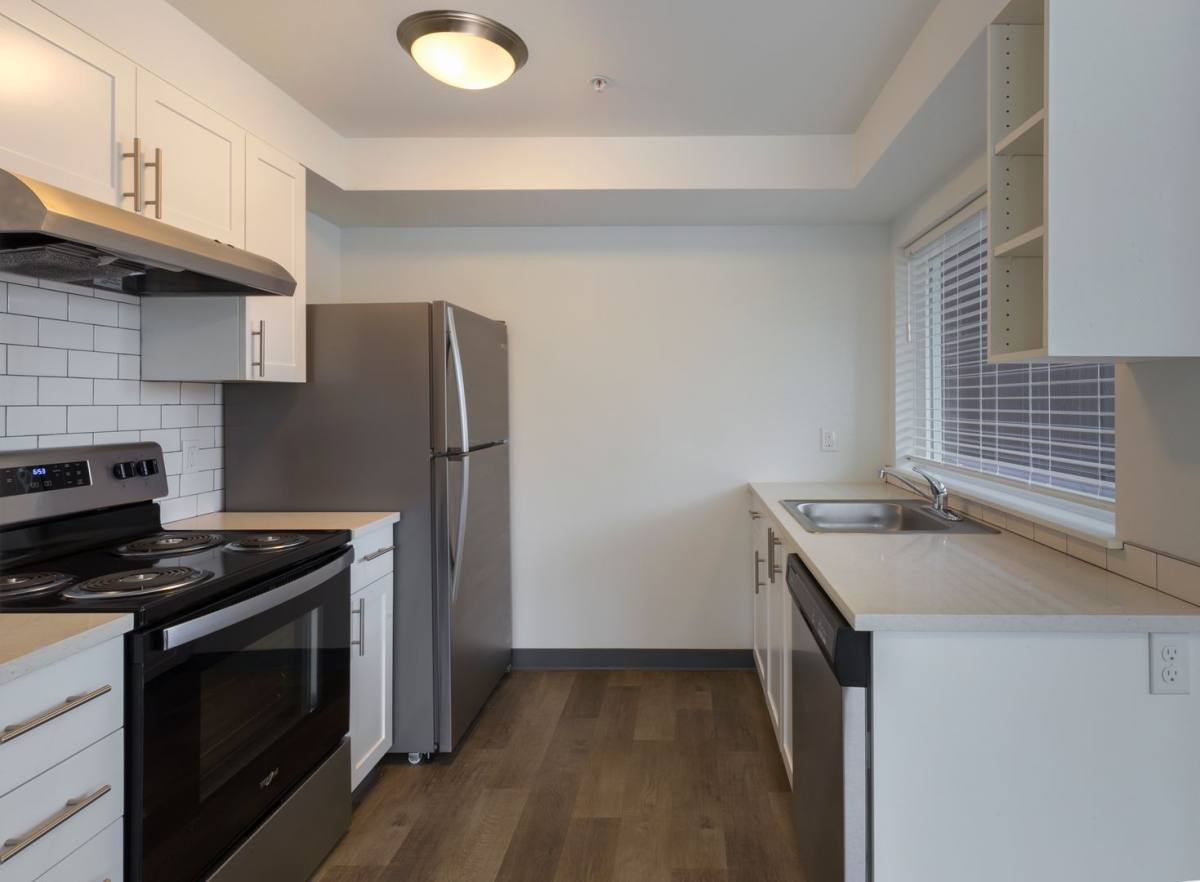 Apartment for rent at 7676 N Lombard St, Portland, OR 97203