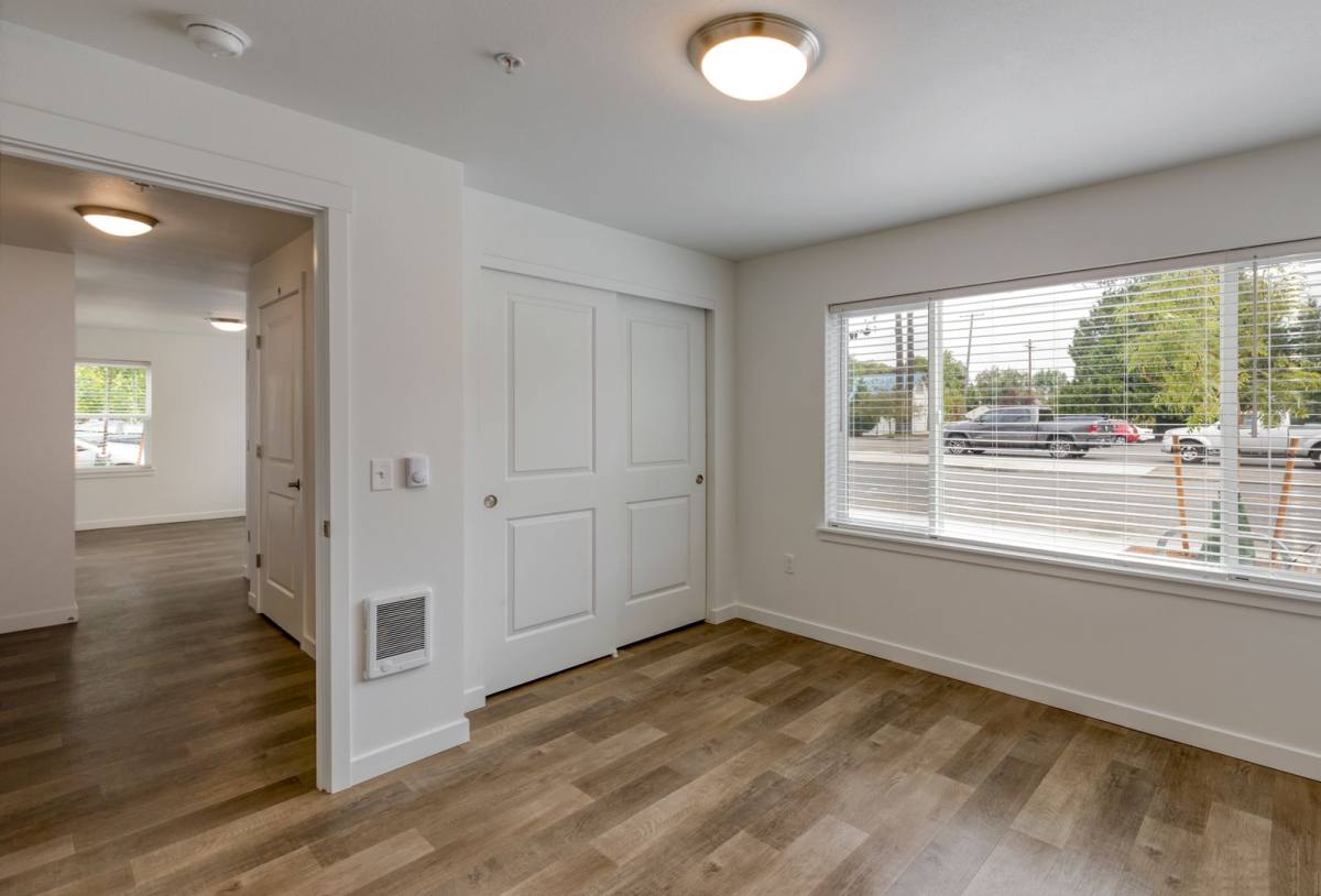 Apartment for rent at 7676 N Lombard St, Portland, OR 97203