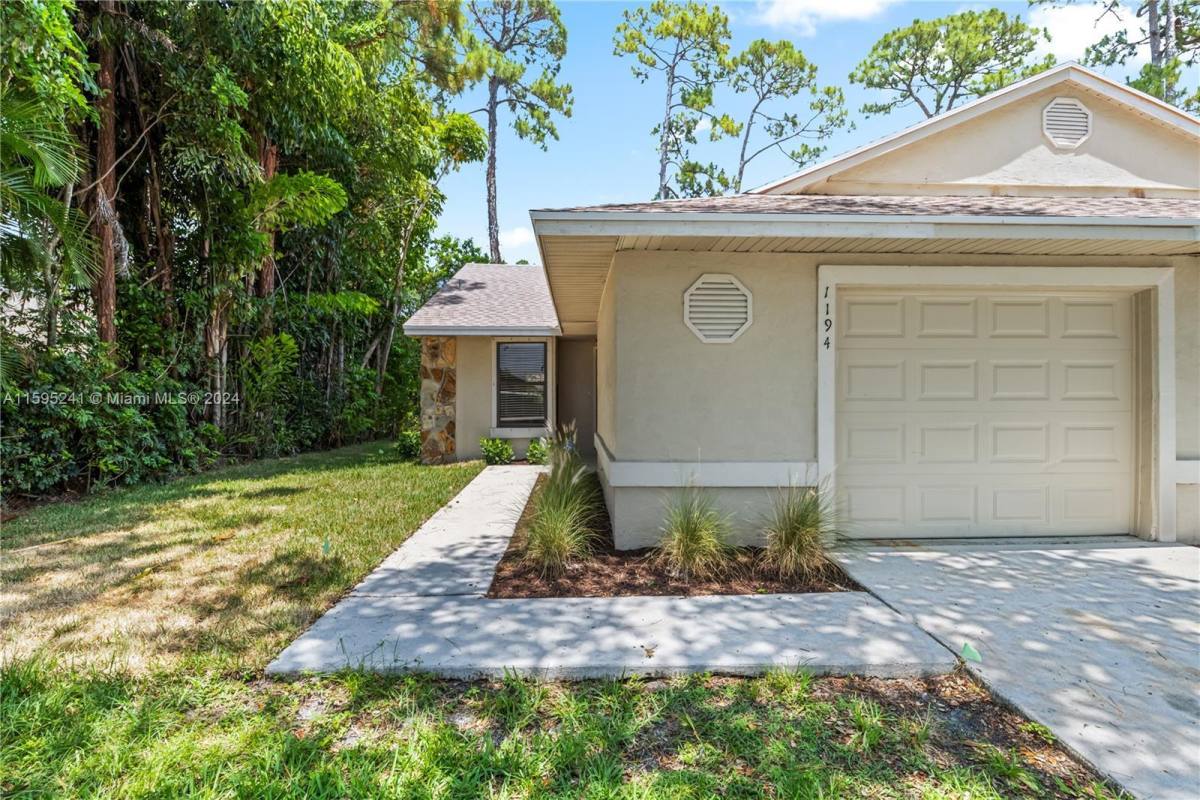 1194 Hyacinth Place, Wellington, FL 33414 House For Rent