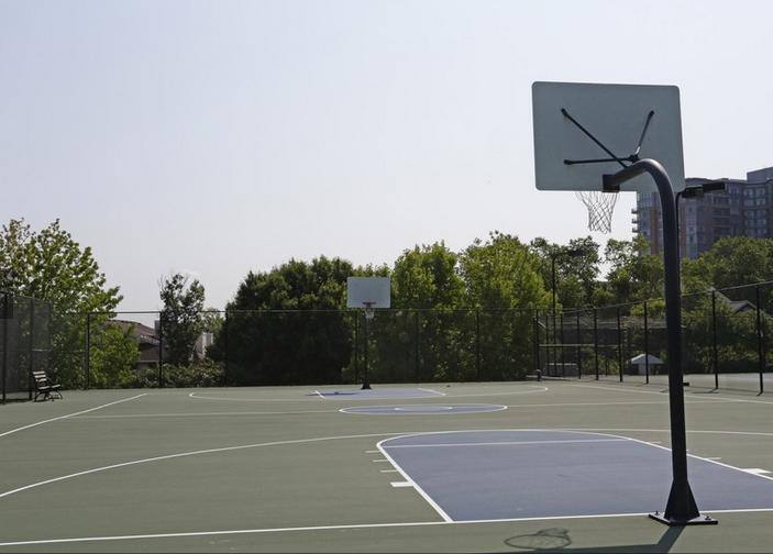 1526 Lincoln Circle, McLean, VA 22102 Apartment For Rent 2,135 to