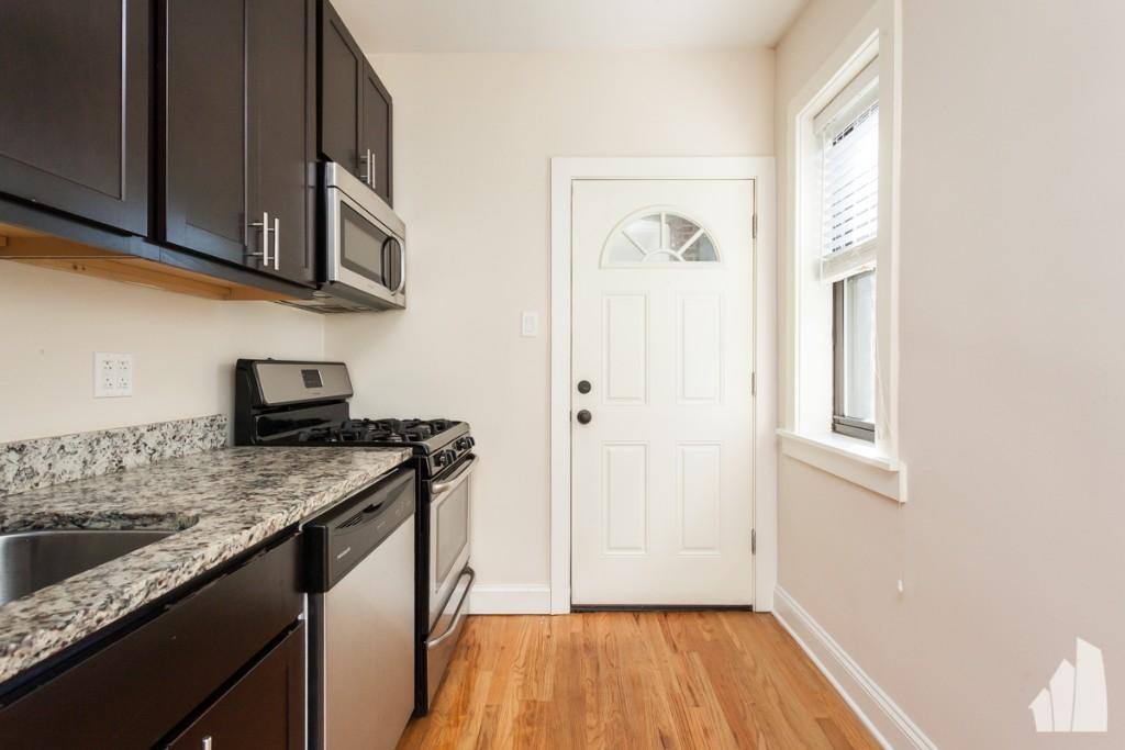 Apartment for rent at 4034 N Ashland #1E, Chicago, IL 60613