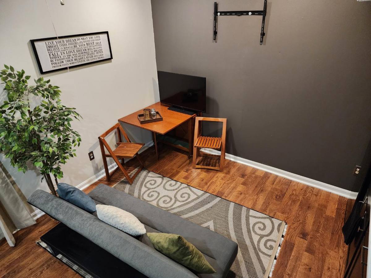 Townhouse for rent at 622 Marianne Lane, Catonsville, MD 21228