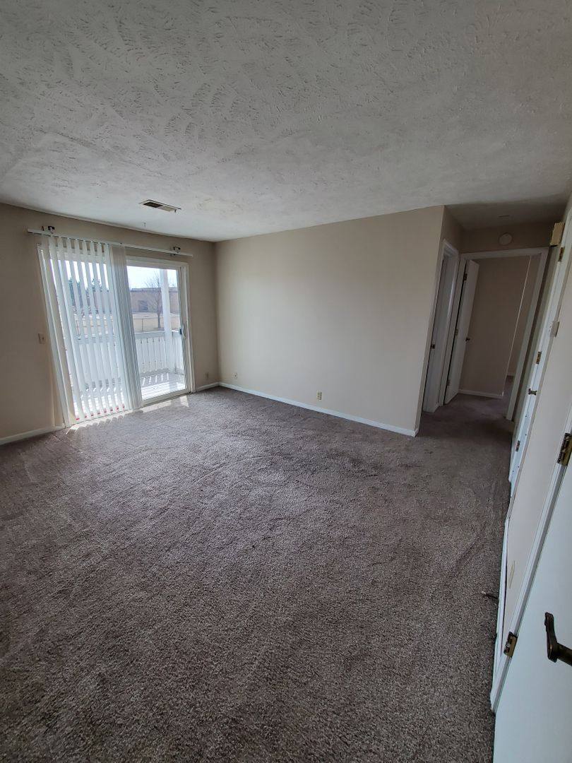 Apartment for rent at 831 & 837 E Wayne Ave, Salina, KS 67401