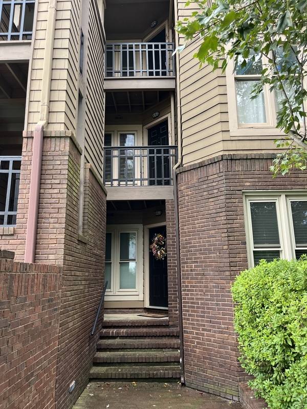 Condo for rent at 1101 E Morehead St #44, Charlotte, NC 28204
