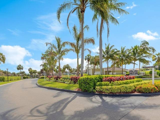 Apartment for rent at 5664 Arbor Club Way #C31, Boca Raton, FL 33433