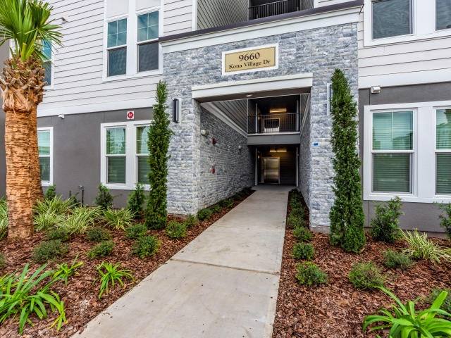 Apartment for rent at 9511 Wes Kearney Way #E31, Riverview, FL 33578
