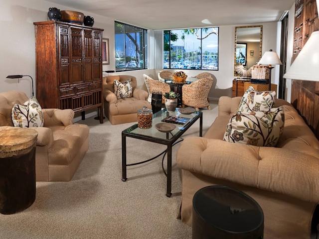 Apartment for rent at 13999 Marquesas Way #E31, Marina Del Rey, CA 90292