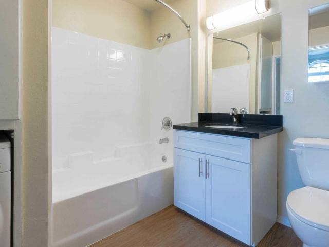 Apartment for rent at 425 Broadway #E11, Santa Monica, CA 90401