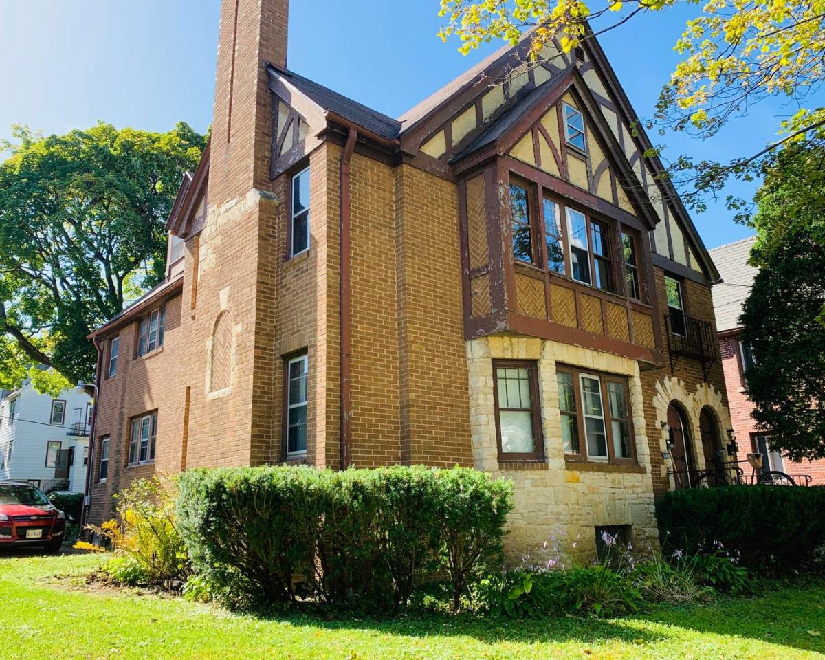 Apartment for rent at 2009-2011 University Ave, Madison, WI 53726